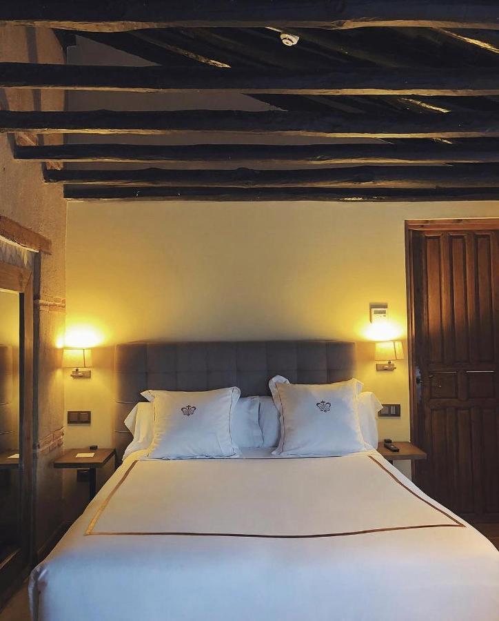 Hotel Boutique Casa Del Comendador Navalcarnero Eksteriør billede