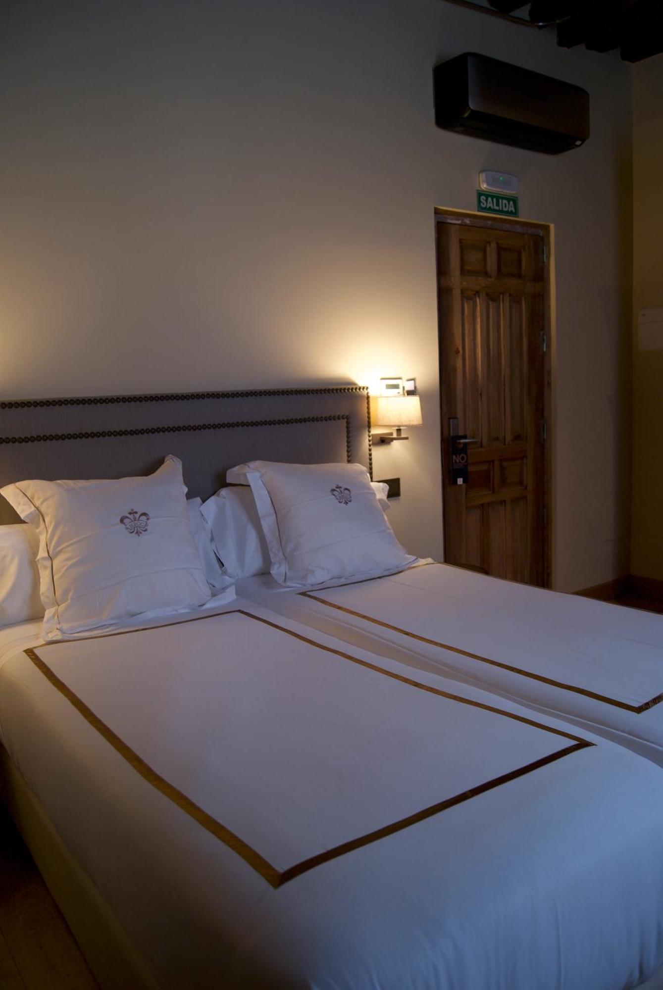 Hotel Boutique Casa Del Comendador Navalcarnero Eksteriør billede